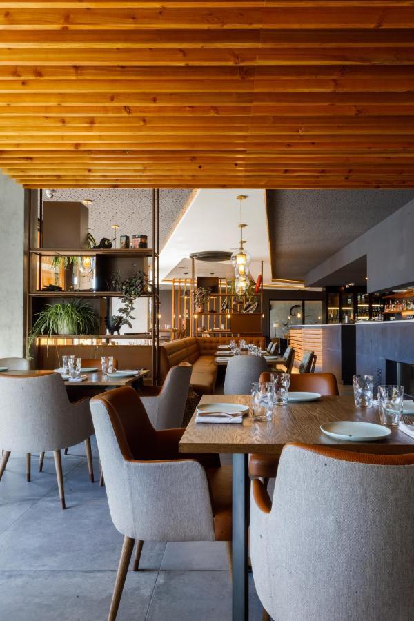 The Shipyard - Angra Aparthotel อังกรา ดู เอโรอิสโม ภายนอก รูปภาพ